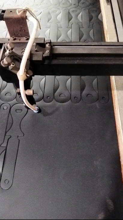 cắt cao xu bằng laser co2